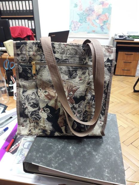  - 2022 flori si Italia