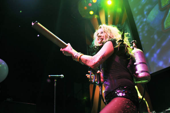 Z100+Coca+Cola+Access+Lounge+Pre+Show+9Fq9C7qgLUkl