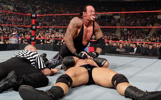 The-Undertaker-defeated-CM-Punk-Batista-and-Rey-Mysterio7 - poze noi wrestling