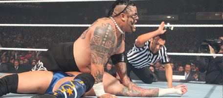 umaga-defeated-cm-punk - poze noi wrestling