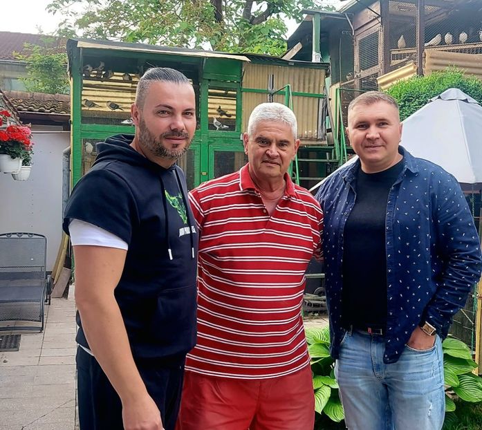  - 1--- AGH Contact 0766614616