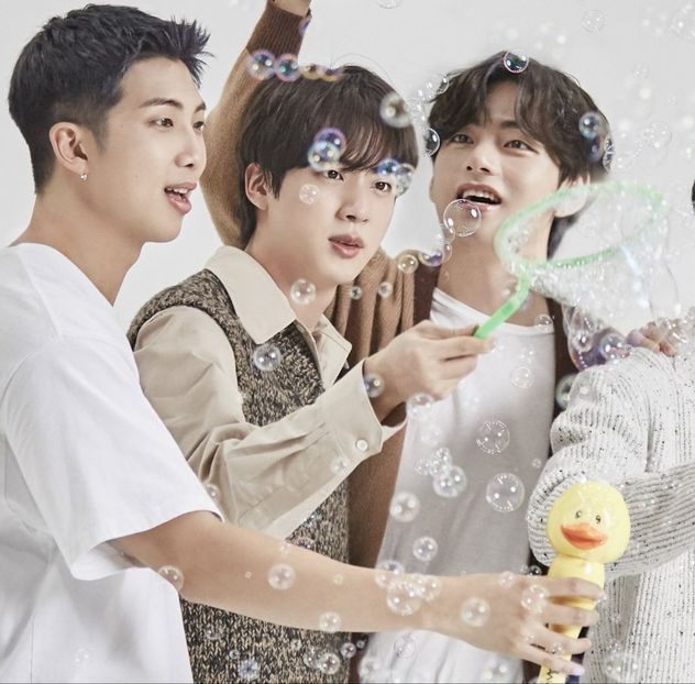  - - 6 - Hello BTS !