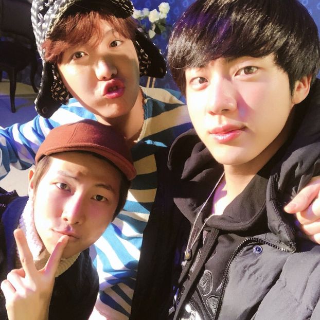  - Hello BTS !