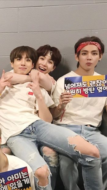  - Hello BTS !