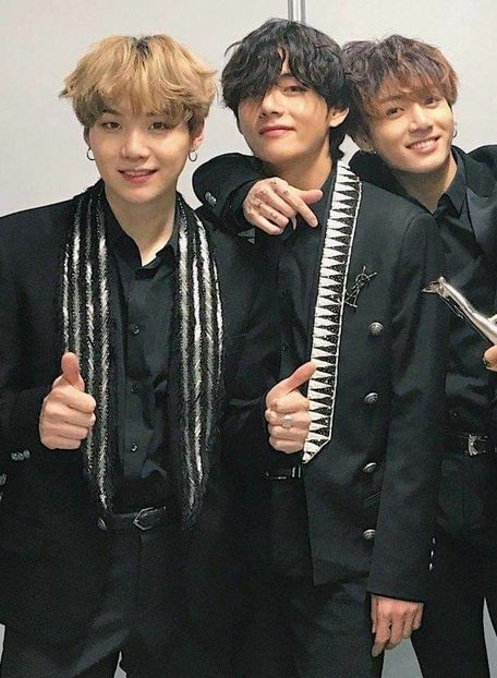  - Hello BTS !