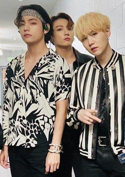  - Hello BTS !