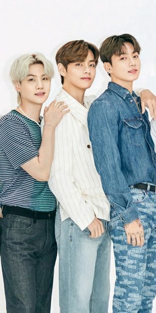  - Hello BTS !