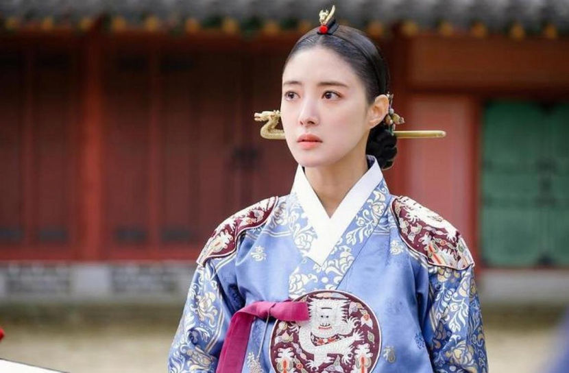 745x489-img-92947-drama-terbaru-lee-se-young-instagramatseyoung-10 - The Red Sleeve Joseon