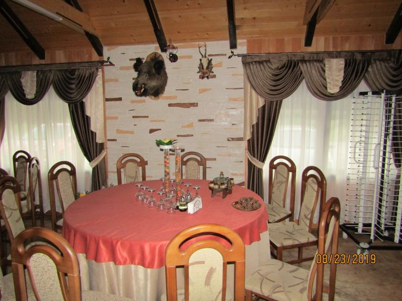  - Hanul vanatorului