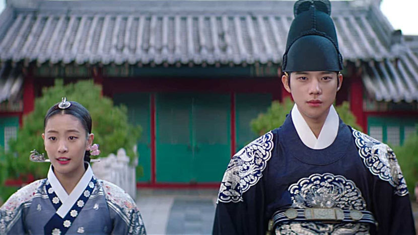 Under-the-Queens-Umbrella-season-1-episode-13 - Under the Queen s Umbrella - Joseon