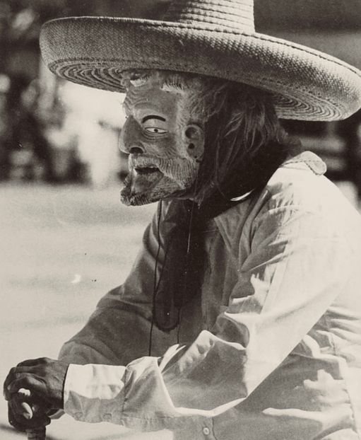 vigoroso campesino michoacano representando a un ັ Viejito ົ Cherapán —— 1962 - Collection of Tintypes