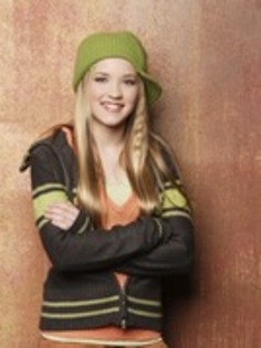 ZHIINVTCCOXMSTJXUKC - poze  emily  osmet