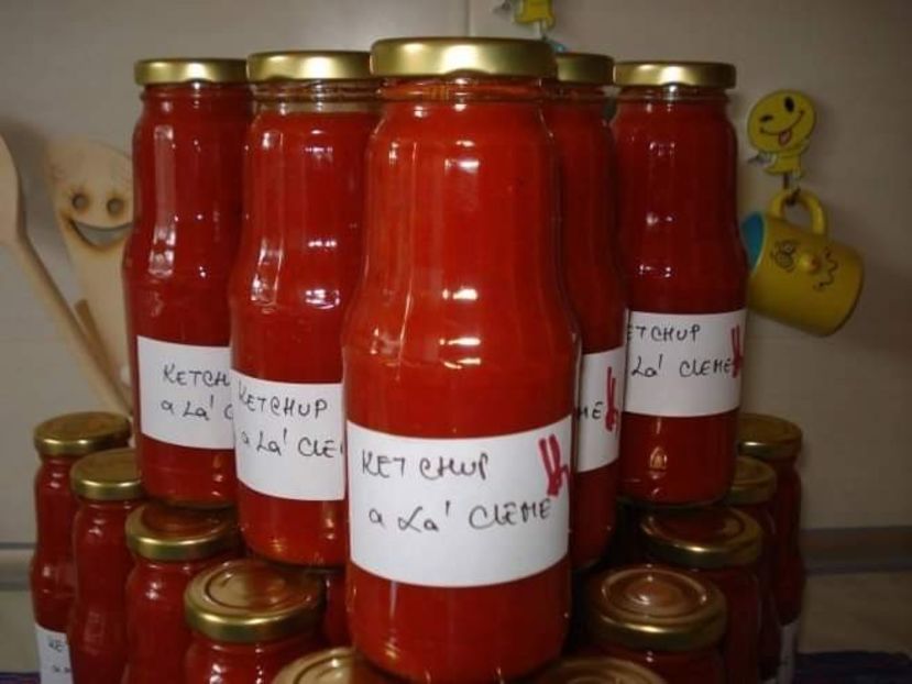  - Ketchup de casa picant pentru iarna