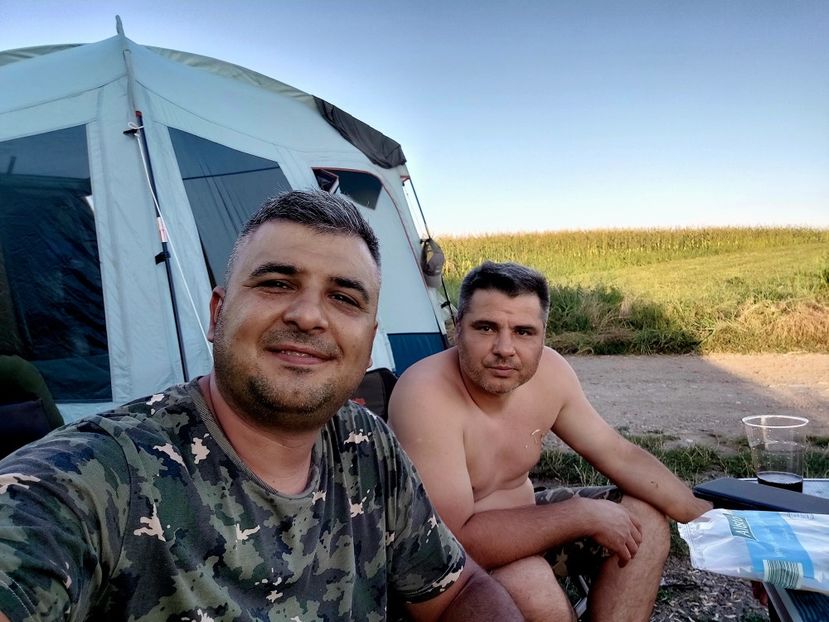  - EU SI PRIETENII MEI