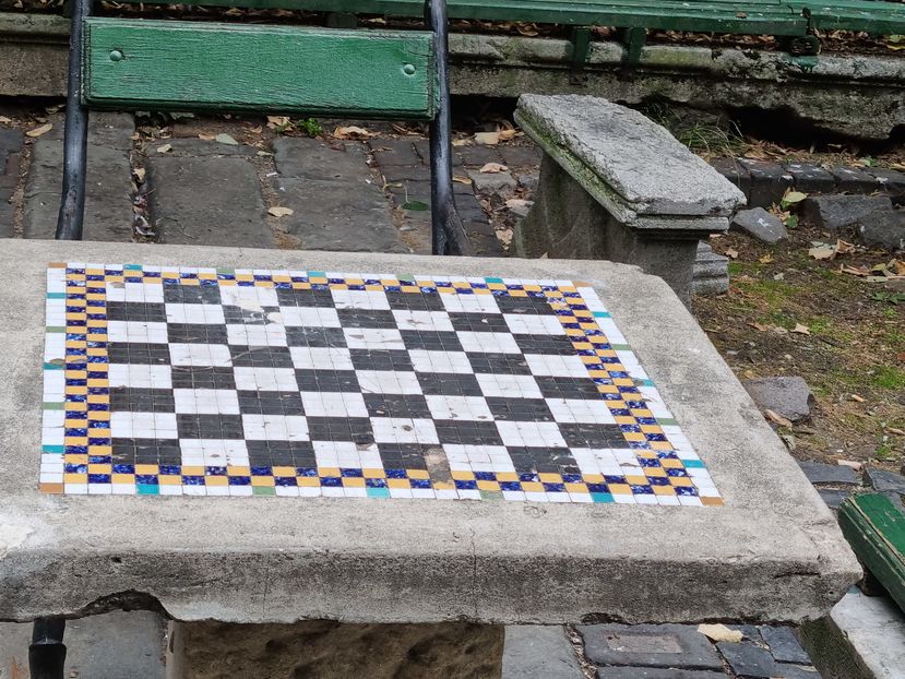 ”La șahiști” unde nu se mai joacă șah! - Cișmigiu