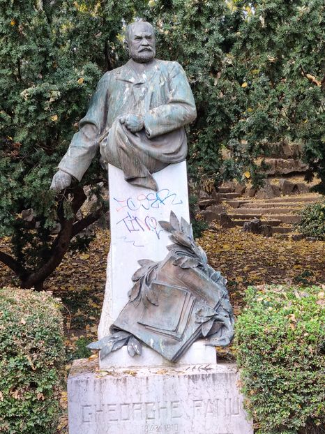 Statuia lui Gheorghe Panu - Cișmigiu