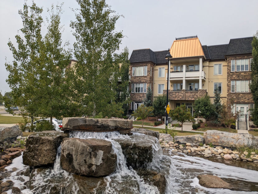 PXL_20230808_212026325.MP - Downtown2023