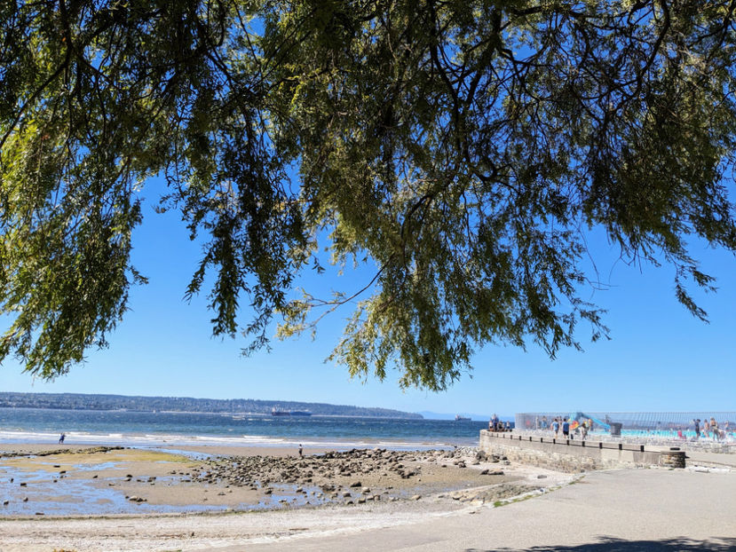 PXL_20230813_192435934.MP - Vancouver