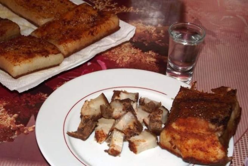  - Slanina fiarta cu usturoi boia si piper