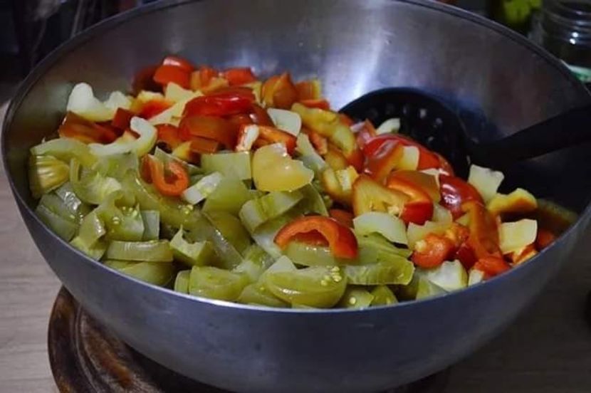  - Salata de gogonele cu mustar la borcan pentru iarna