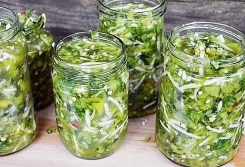  - Ardei iuti cu telina la borcan pentru iarna