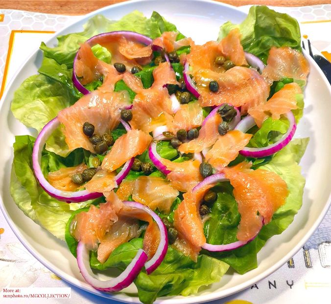 Salmon salad - K - FOOD and DRINKS - Mancare si bauturi