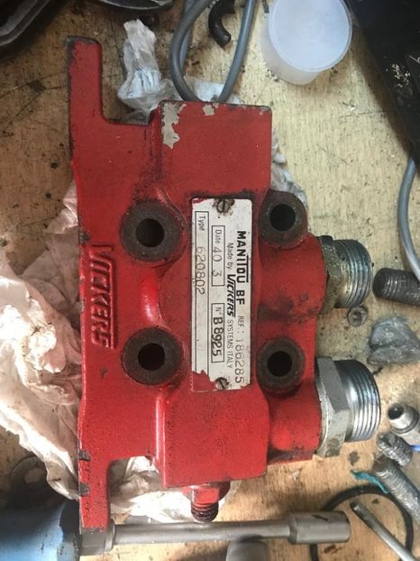 Manitou Reparatii Distribuitoare - Centru de reparatii DISTRIBUITOARE