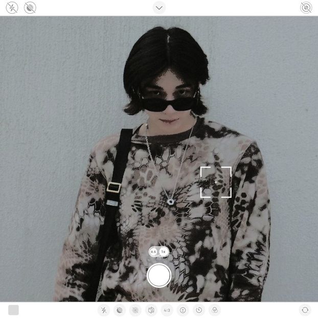 ⸙ .ೃ 08.10 　　 　⁞ ❏. korea cracker — hug me. - Fragments of Deceit