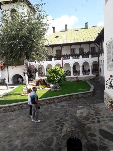 115865461 (1) - La manastiri in Bucovina