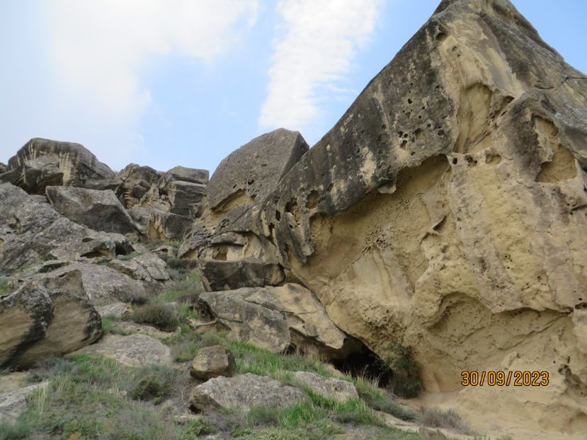  - 1 Baku - Parcul National Gobustan