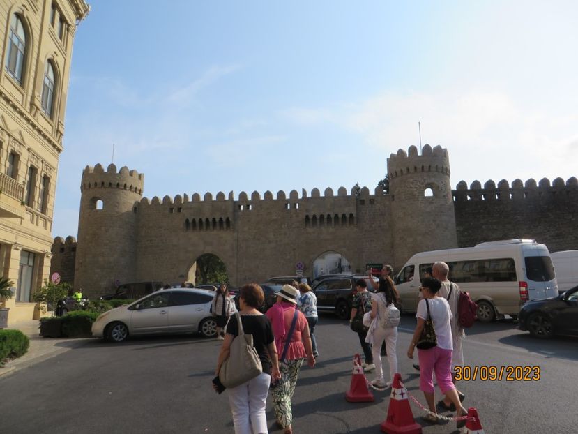  - 1 Baku - Parcul National Gobustan