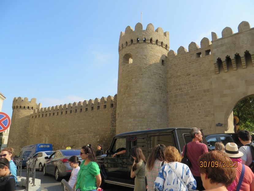  - 1 Baku - Parcul National Gobustan