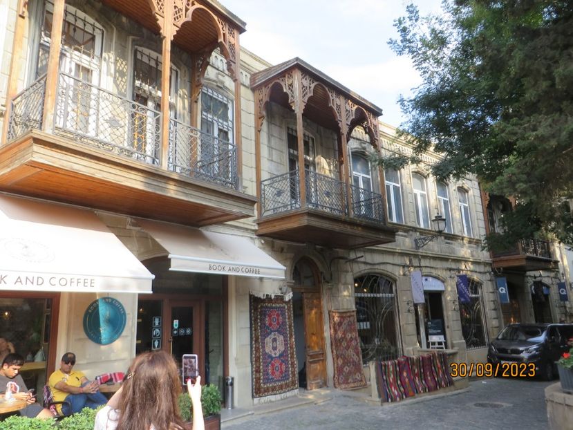  - 1 Baku - Parcul National Gobustan