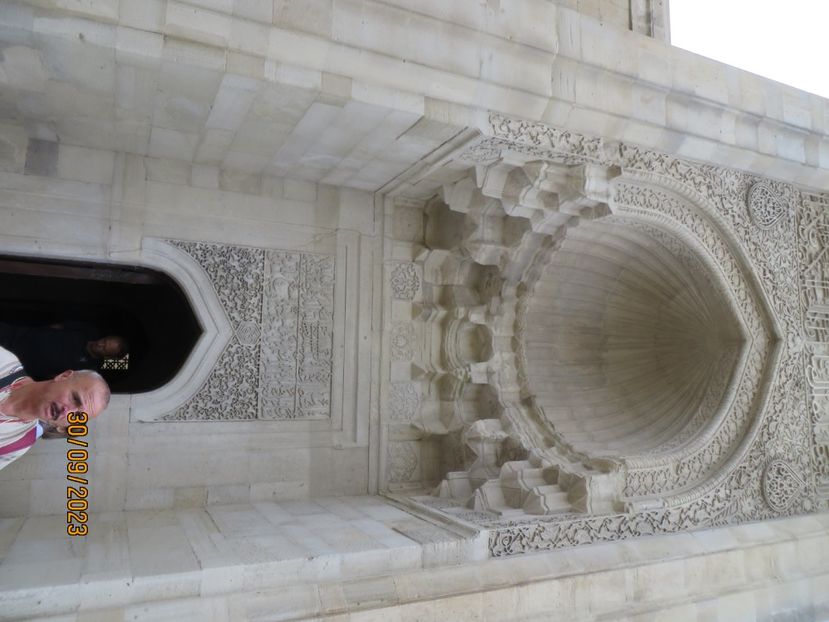  - 1 Baku - Parcul National Gobustan