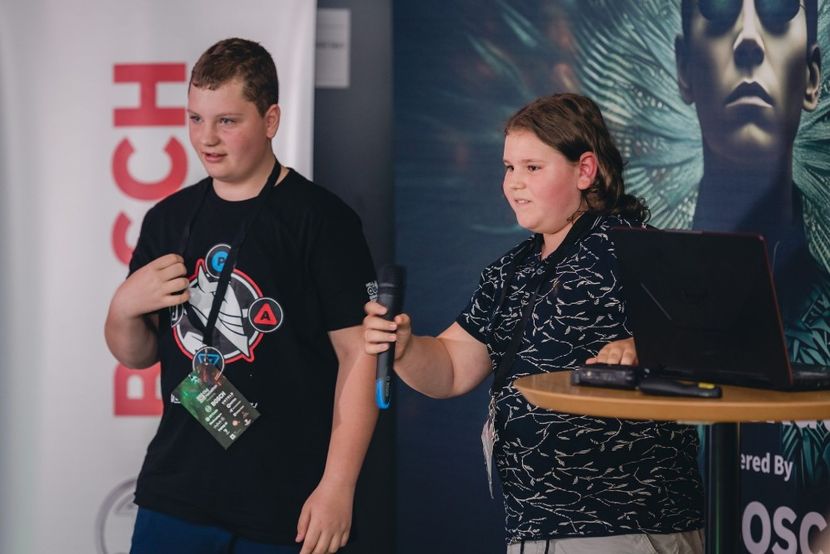 Cluj-hackathon-young-participants-1-1920x1282 - 2023 APLICAȚII BOCH-MARCTHOMAS 18-20 IUNIE