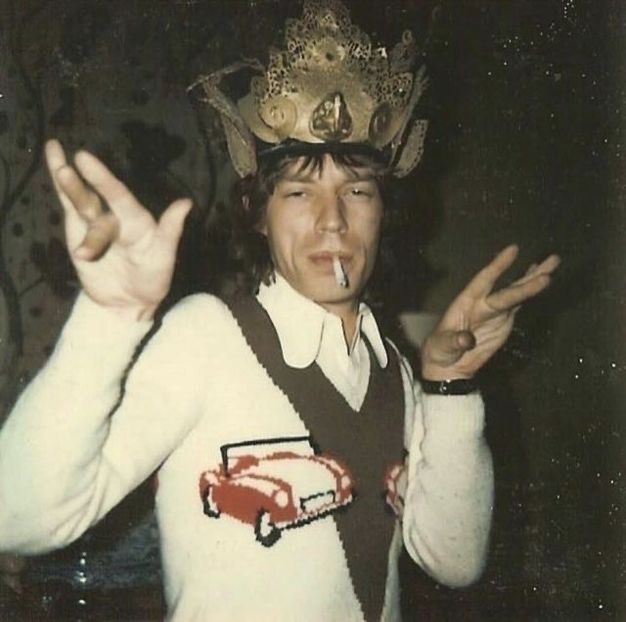  - life isn t all diamonds and rose - but it should be