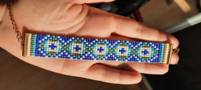 Model B3 detaliu 2 - Bratari lucrate manual