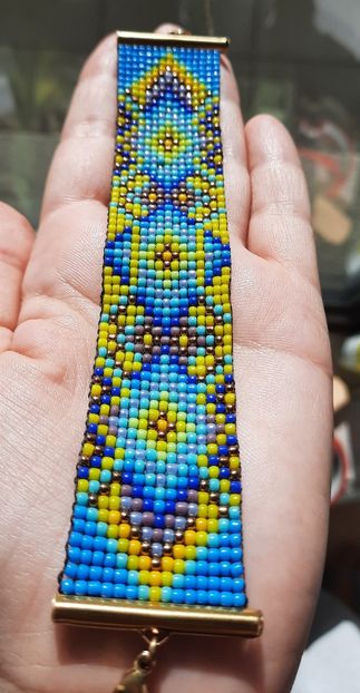 Model B6 - Bratari lucrate manual