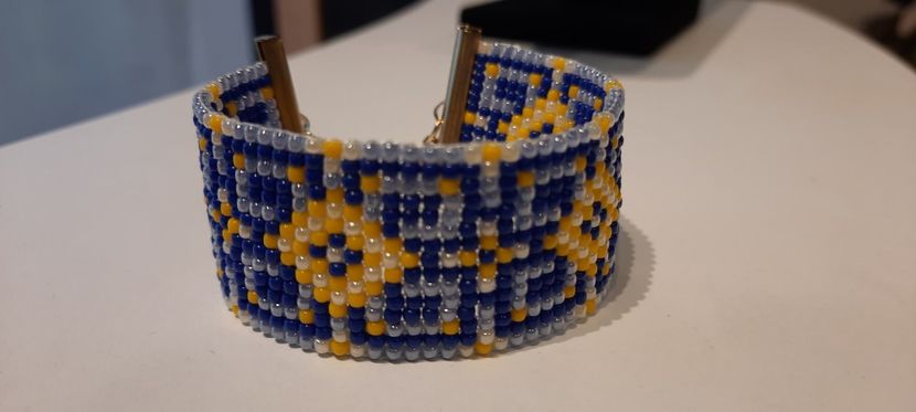 Model B7 Detaliu 7 - Bratari lucrate manual