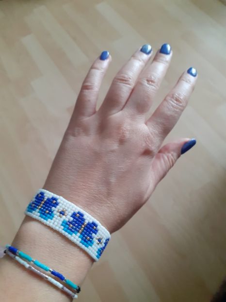 Model fluturi detaliu 1 - Bratari lucrate manual