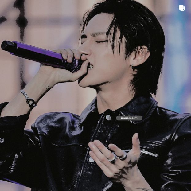 16.12.⠀⠀⠀ ✦ ꯭໋ 熱 t̟e̟n̟d̟e̟r̟♡uoᴉʇɔǝɟɟɐ. ̵ׄ ❵ - Mirrored Blind Playin