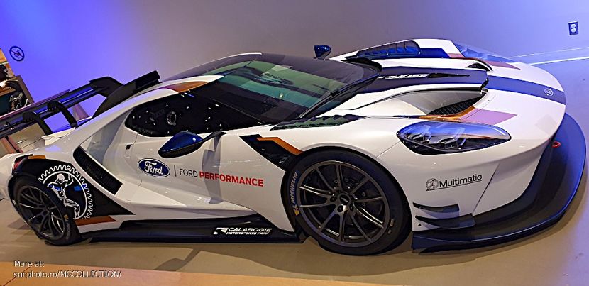 Ford GT MK II at Museum of Science and Tech Ottawa - NO CATEGORY