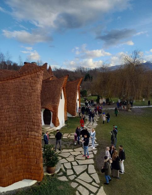  - Castelul de Lut -Valea Zanelor
