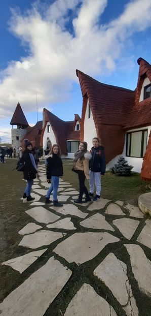  - Castelul de Lut -Valea Zanelor