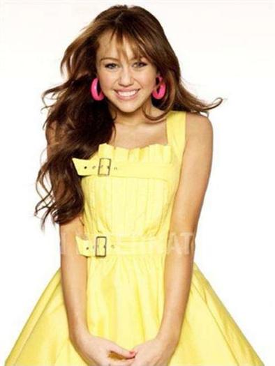 Miley Cyrus Photoshoot by Cliff Watts for Seventeen-5[1]