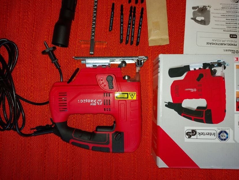 b (25) - Pendular electric