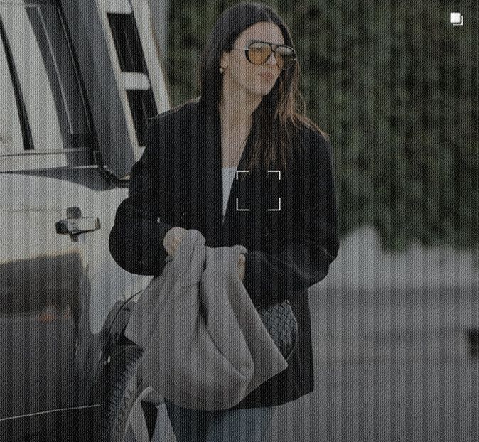 ☭ ·౹Ƽ.੦౹· ℐẹṇṇẹṛ ‹Out and About in Los Angeles, CA. [October 30, 2023] - everything seems unreal to me