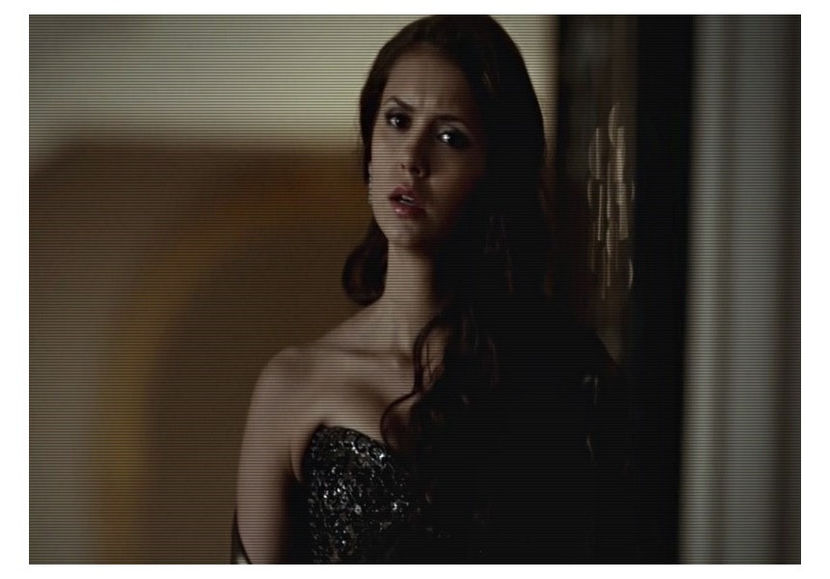  - Elena Gilbert - VAMPIRE