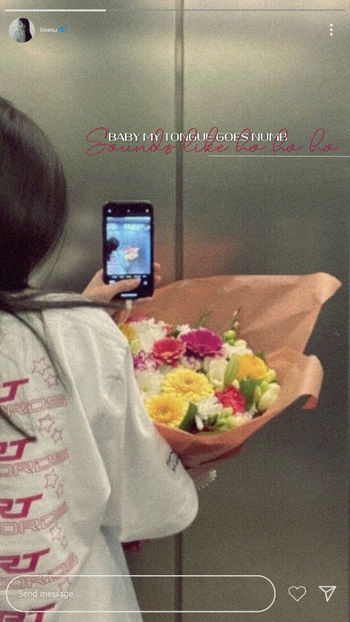 ⊱ ᵖᵒˢᵗᵉᵈ ᵇʸ ↳ ᴏʟɪᴠɪᴀ ⊰ - x keep us updated ll story