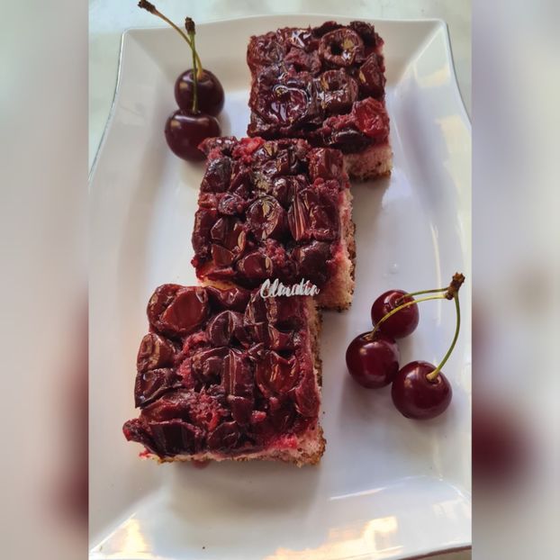 Prajitura cu visine - 1Dulciuri - aperitive -